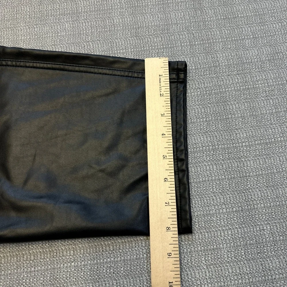 Abercrombie & Fitch Vegan Leather Pants Womens 35 x20 Cropped Goth‎ Biker Faux